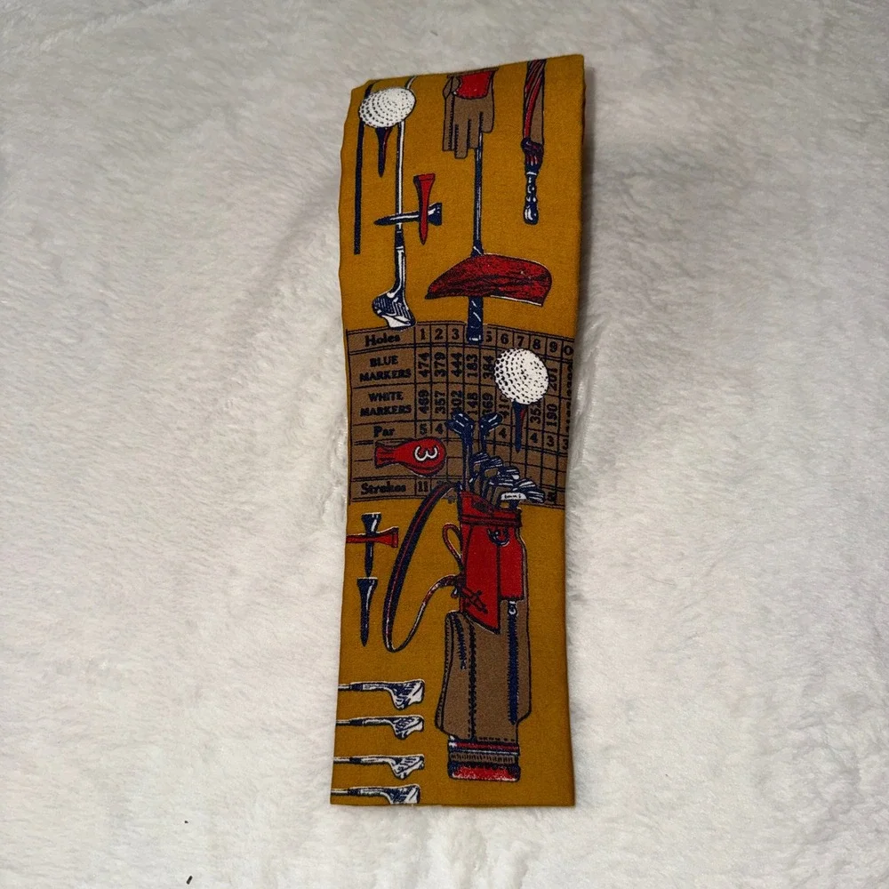 Vintage Rooster Mens‎ Golf Club Scorecard Novelty Square Tie Bernhardts